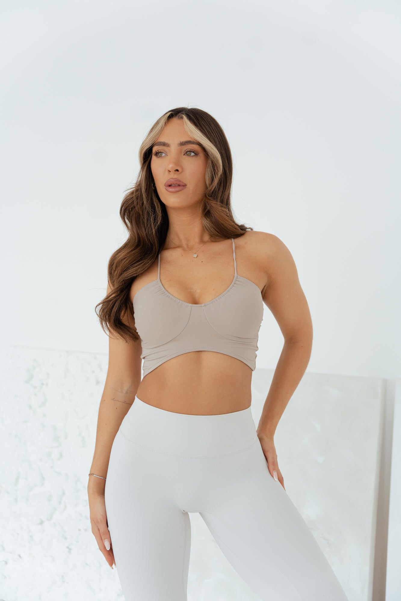 LUNA CROP TOP - BEIGE